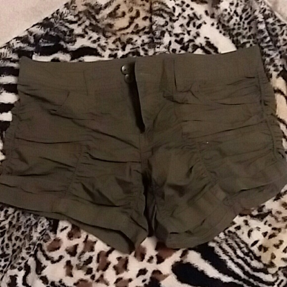 No Boundaries Pants - 🔷Olive green shorts🔷